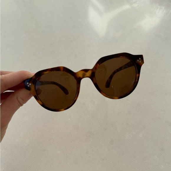 Brown tortoise shell sunglasses - Picture 1 of 2